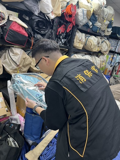 新北市消保官對於露營設備租賃業者進行契約及商品稽查3